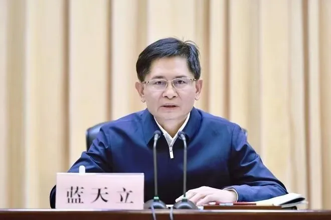 正省部级高官任上落马，五天前曾公开露面